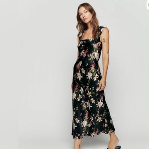 Reformation medium Black Floral Maxi Dress Hendrix Silk Dress Magnifica